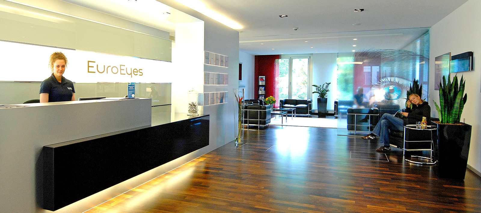 header duesseldorf innen