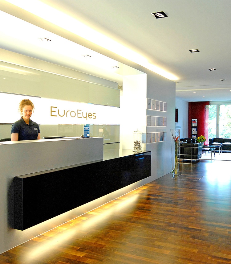 header duesseldorf innen