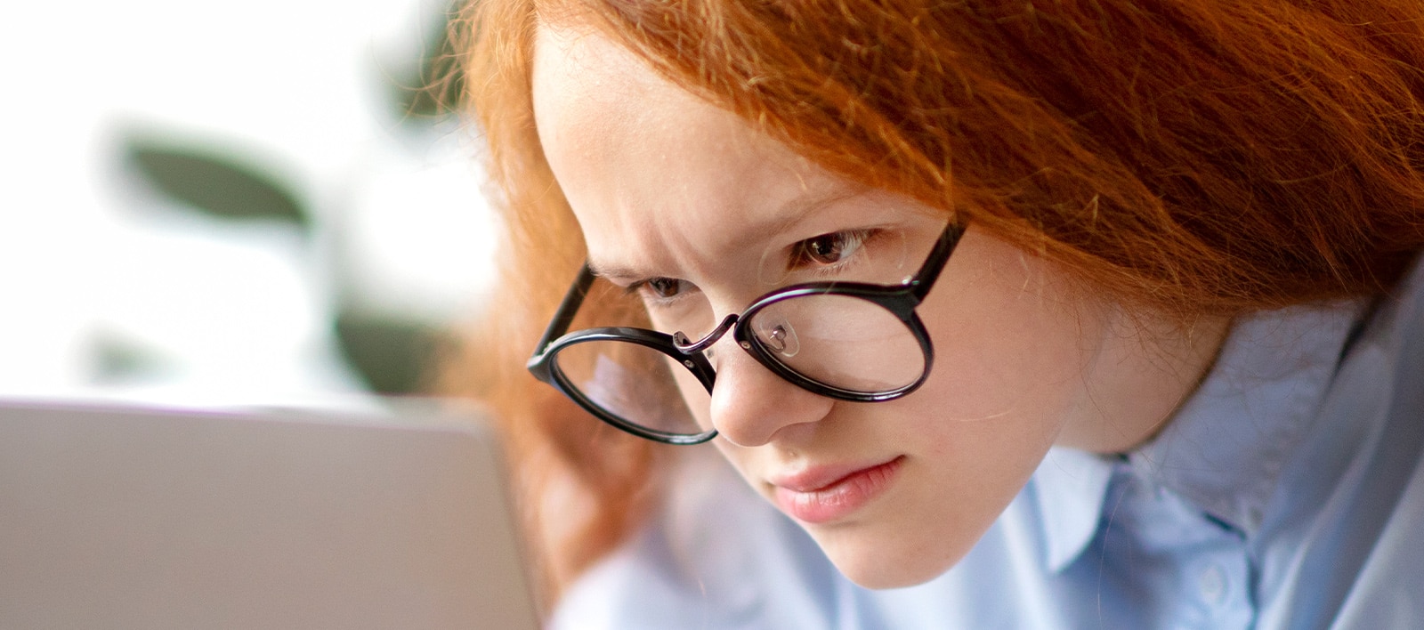 header kurzsichtigkeit rothaarige