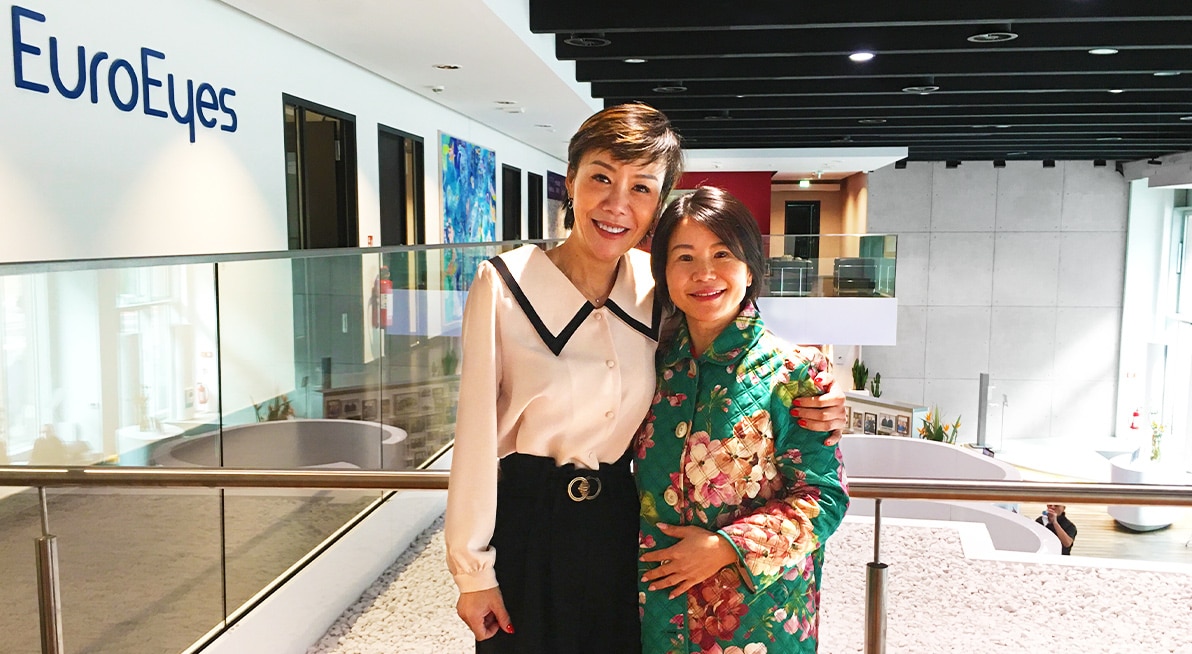 Video-Erfahrungsbericht Multifokallinsen: Yuxia Feng-Möller