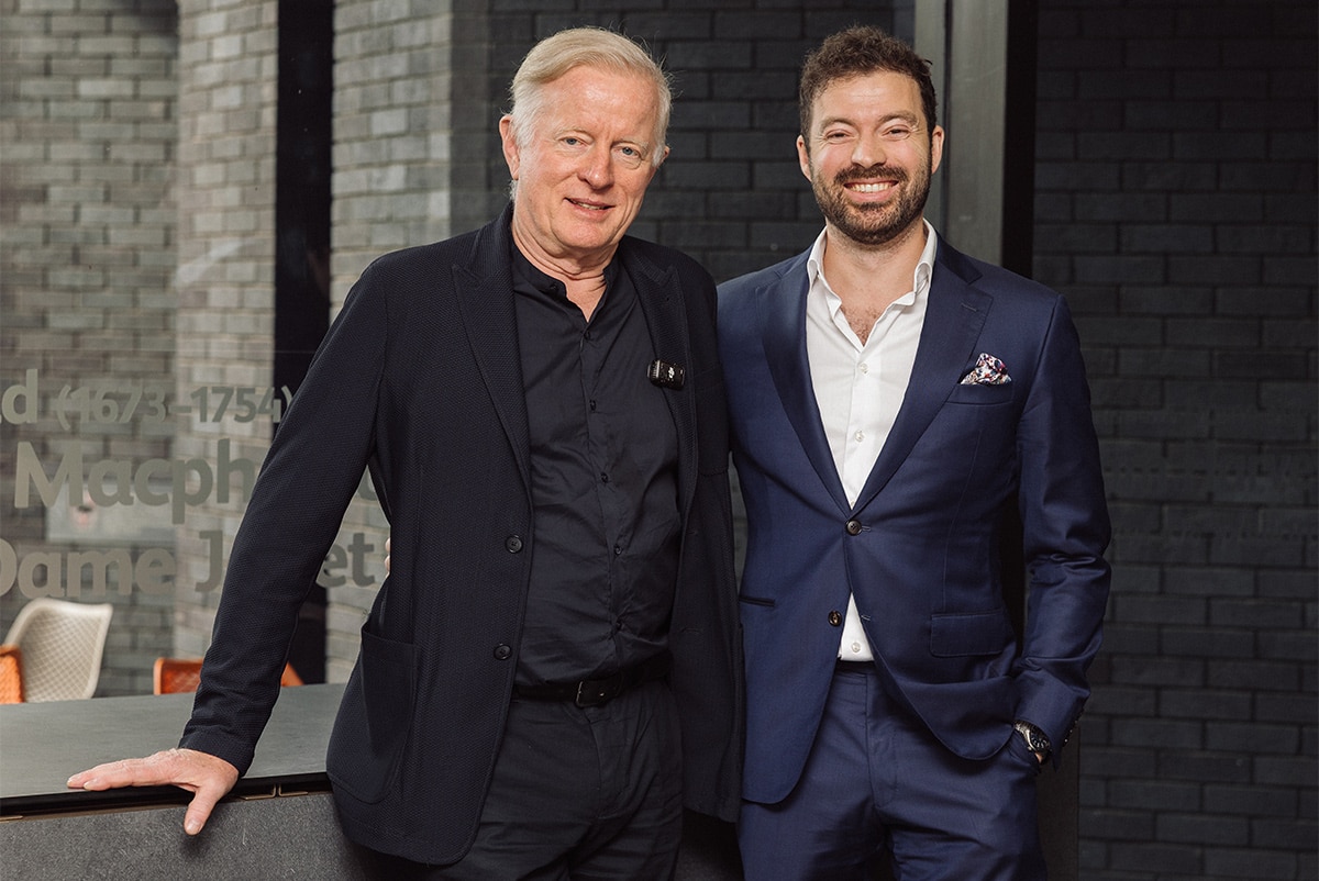 Konferenz zur Behandlung von Presbyopie Joern und Jannik Joergensen